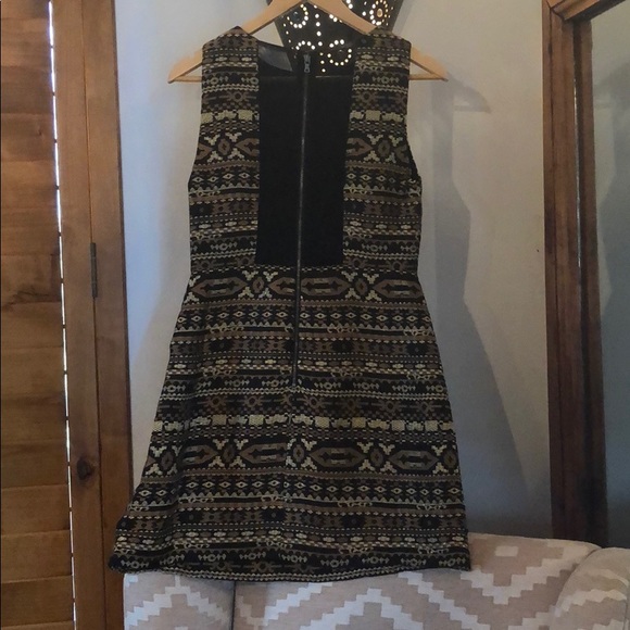 “Alice + Olivia” Clyde A-line Shift Dress NWOT - Picture 4 of 8